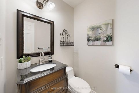 Photo 9 at 304 Maria Antonia Road, Vellore Village, Vaughan