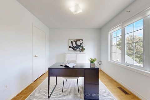 Photo 20 at 304 Maria Antonia Road, Vellore Village, Vaughan