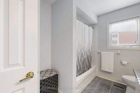 Photo 22 at 304 Maria Antonia Road, Vellore Village, Vaughan