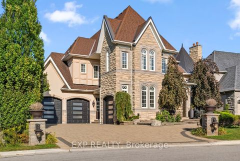 Photo 0 at 22 Longthorpe Court, Bayview Southeast, Aurora