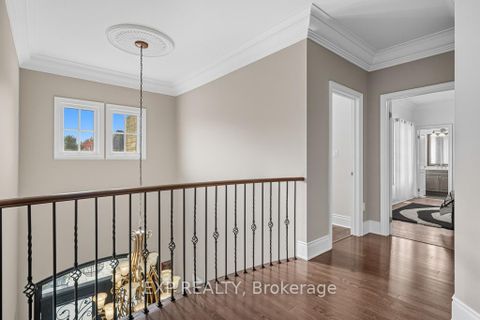 Photo 26 at 22 Longthorpe Court, Bayview Southeast, Aurora