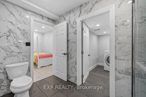 Photo 40 at 22 Longthorpe Court, Bayview Southeast, Aurora Photo 40 at 22 Longthorpe Court, Bayview Southeast, Aurora