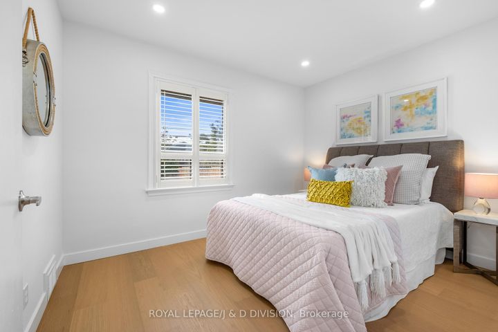 Photo 22 at 5 Penworth Road, Maryvale, Toronto