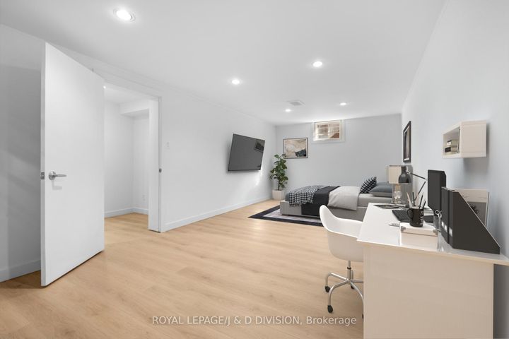 Photo 30 at 5 Penworth Road, Maryvale, Toronto