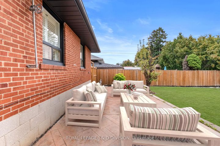 Photo 35 at 5 Penworth Road, Maryvale, Toronto