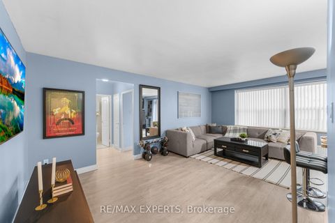 Photo 6 at 208 - 50 Gulliver Road, Amesbury, Toronto