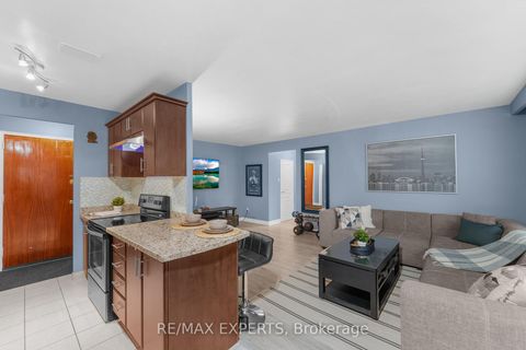 Photo 9 at 208 - 50 Gulliver Road, Amesbury, Toronto