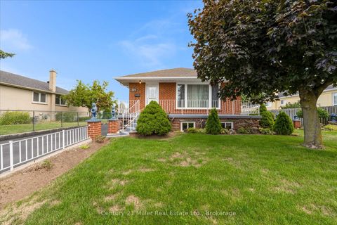 Photo 2 at 321 Southview Road, WO West, Oakville