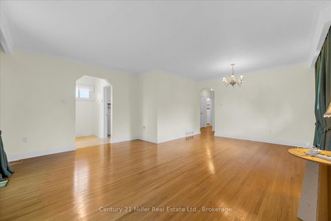 Photo 6 at 321 Southview Road, WO West, Oakville
