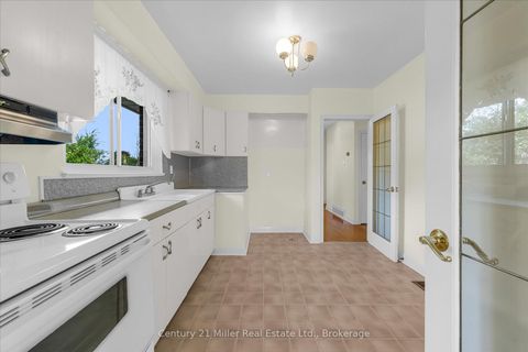 Photo 10 at 321 Southview Road, WO West, Oakville