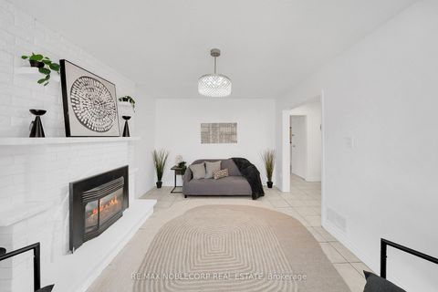 Photo 14 at 182 Tall Grass Trail, East Woodbridge, Vaughan