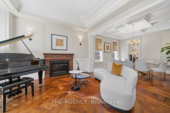 Photo 4 at 12 Dunblaine Avenue, Nortown, Toronto