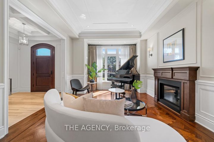 Photo 5 at 12 Dunblaine Avenue, Nortown, Toronto