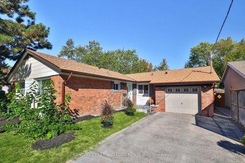 Photo 1 at 26 ELVASTON Drive, Victoria Village, Toronto
