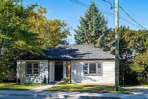 Photo 0 at 16948 Bayview Avenue, Central Newmarket, Newmarket