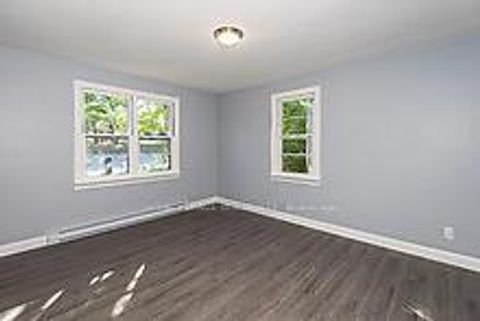 Photo 14 at 16948 Bayview Avenue, Central Newmarket, Newmarket