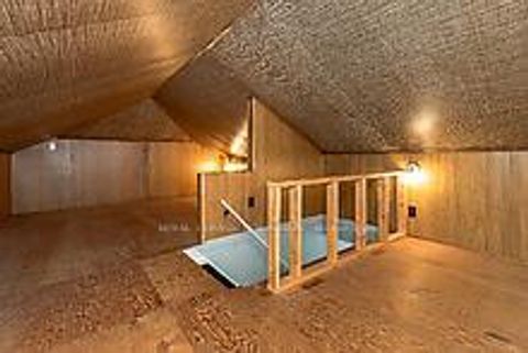 Photo 20 at 16948 Bayview Avenue, Central Newmarket, Newmarket