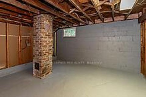 Photo 26 at 16948 Bayview Avenue, Central Newmarket, Newmarket