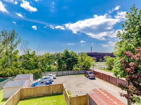 Photo 2 at 79 Queen Street, Bowmanville, Clarington