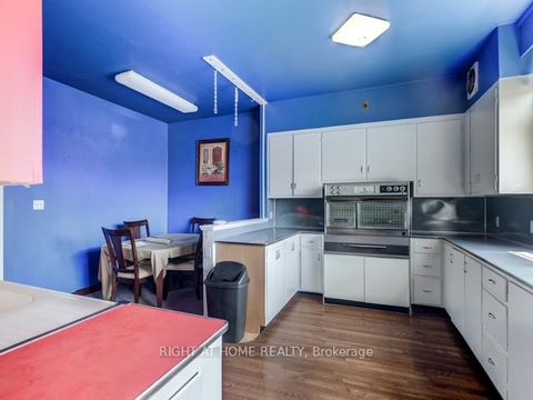 Photo 5 at 79 Queen Street, Bowmanville, Clarington