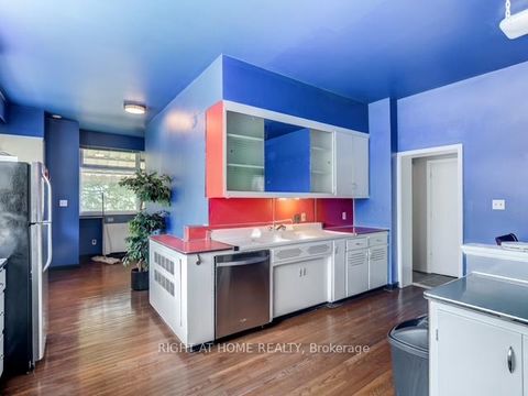 Photo 6 at 79 Queen Street, Bowmanville, Clarington