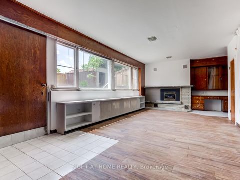 Photo 8 at 79 Queen Street, Bowmanville, Clarington