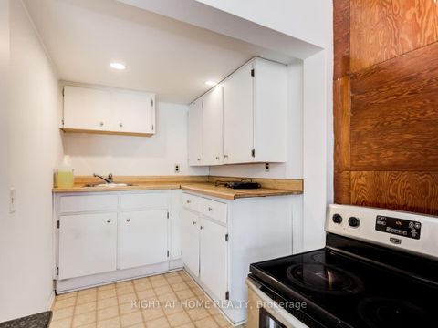 Photo 9 at 79 Queen Street, Bowmanville, Clarington