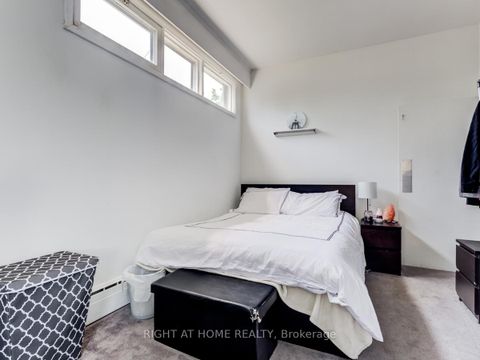 Photo 13 at 79 Queen Street, Bowmanville, Clarington