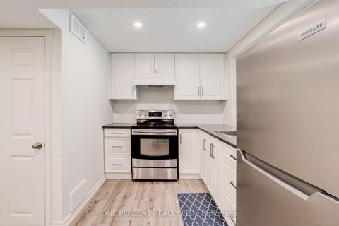 Photo 28 at 707 John Cole Court, College Manor, Newmarket Photo 28 at 707 John Cole Court, College Manor, Newmarket