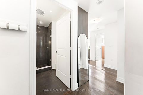 Photo 4 at 507 - 8 The Esplanade, Waterfront Communities C8, Toronto