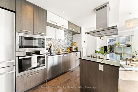Photo 10 at 507 - 8 The Esplanade, Waterfront Communities C8, Toronto