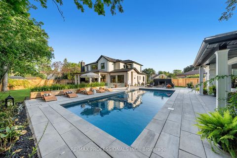 Photo 2 at 583 Weir Avenue, WO West, Oakville