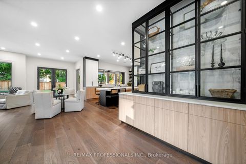 Photo 10 at 583 Weir Avenue, WO West, Oakville