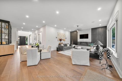 Photo 14 at 583 Weir Avenue, WO West, Oakville