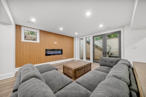 Photo 26 at 583 Weir Avenue, WO West, Oakville