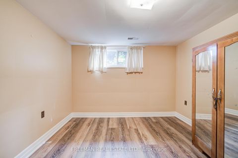 Photo 22 at 102 Hallsport Crescent, CFB, Toronto