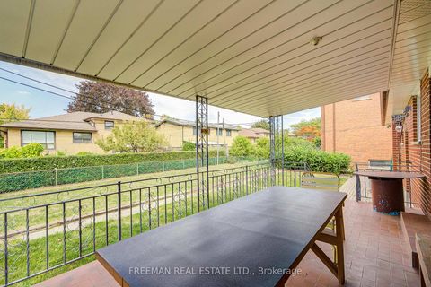 Photo 29 at 102 Hallsport Crescent, CFB, Toronto