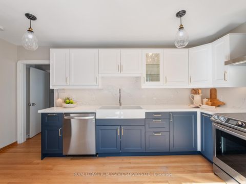 Photo 16 at 61 Skylark Road, Lambton Baby Point, Toronto