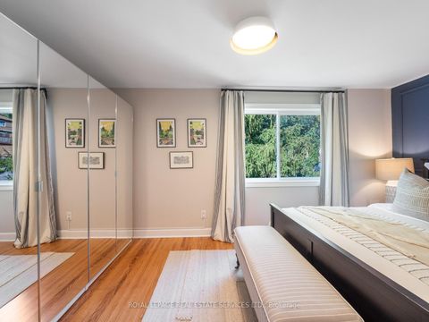 Photo 19 at 61 Skylark Road, Lambton Baby Point, Toronto