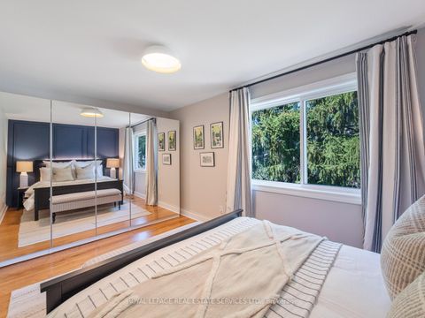 Photo 20 at 61 Skylark Road, Lambton Baby Point, Toronto