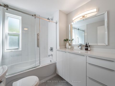 Photo 26 at 61 Skylark Road, Lambton Baby Point, Toronto