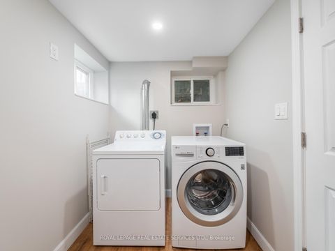 Photo 34 at 61 Skylark Road, Lambton Baby Point, Toronto
