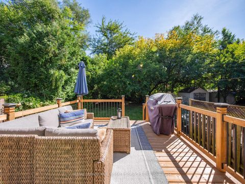 Photo 35 at 61 Skylark Road, Lambton Baby Point, Toronto