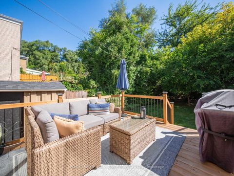 Photo 36 at 61 Skylark Road, Lambton Baby Point, Toronto