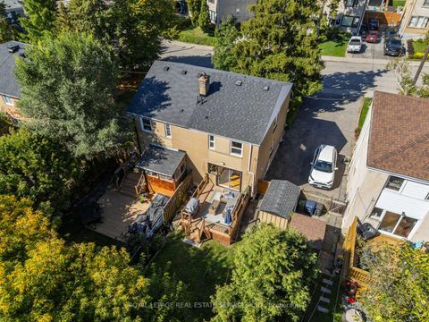 Photo 45 at 61 Skylark Road, Lambton Baby Point, Toronto