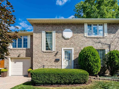 Photo 2 at 7 Lochway Court, City Centre West, Toronto