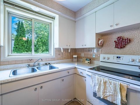 Photo 12 at 7 Lochway Court, City Centre West, Toronto