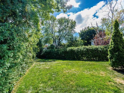 Photo 31 at 7 Lochway Court, City Centre West, Toronto