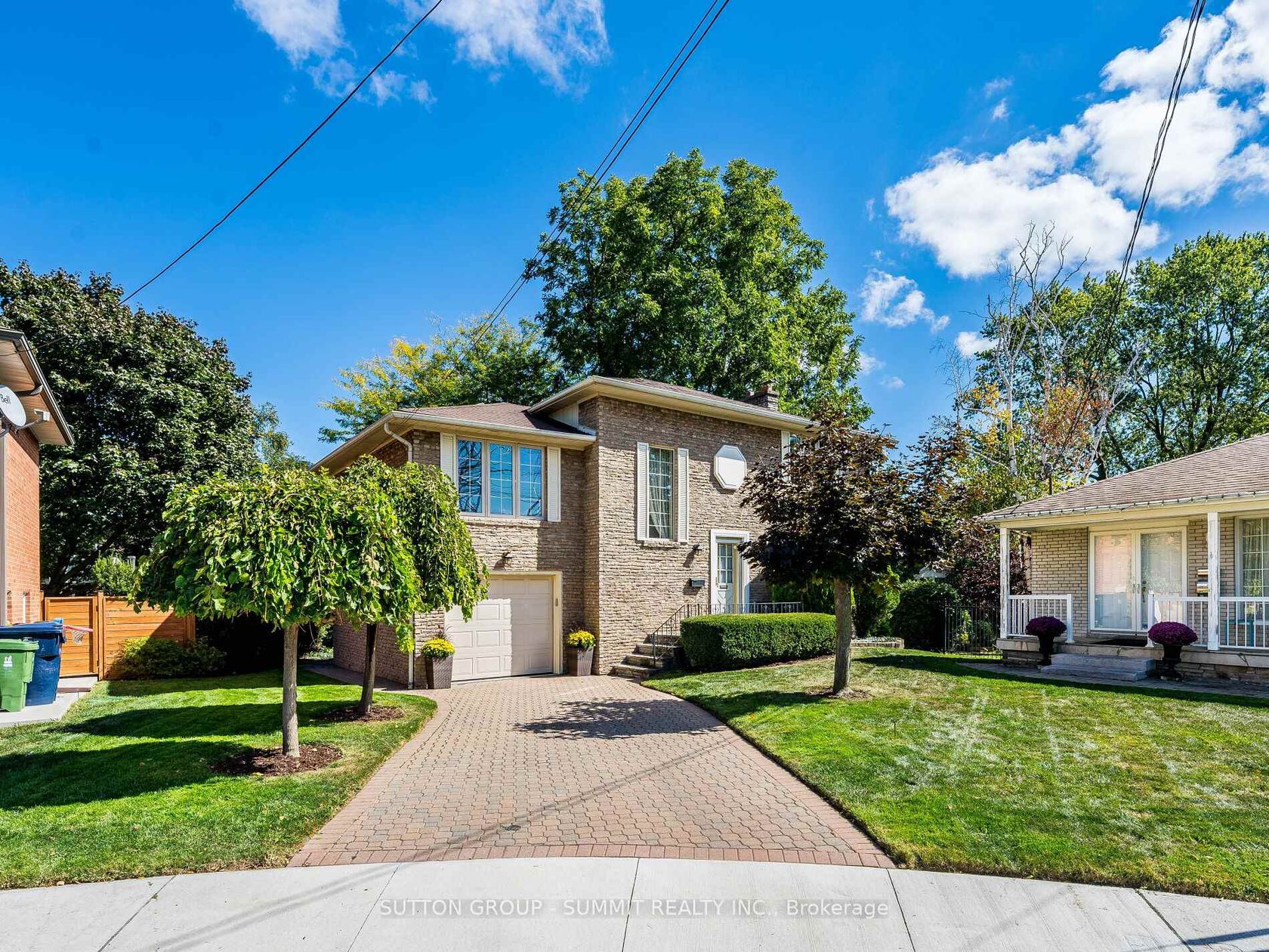 7 Lochway Court, City Centre West, Toronto 