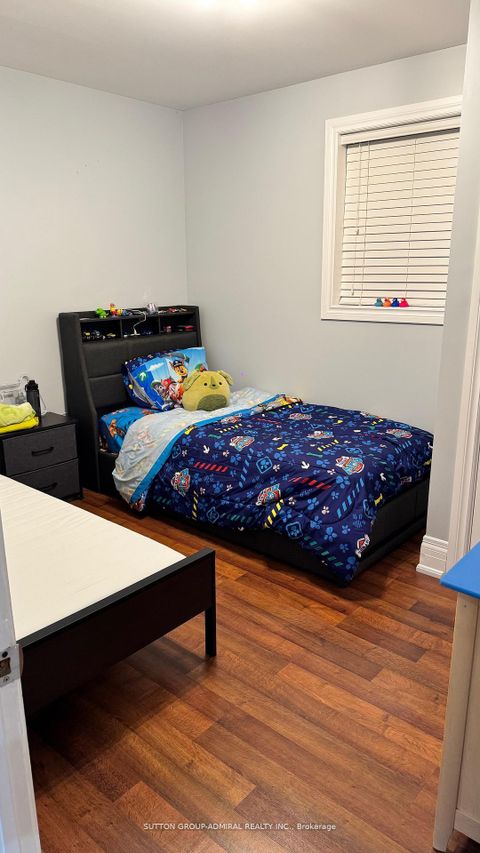 Photo 13 at 29 Mayall Avenue, CFB, Toronto
